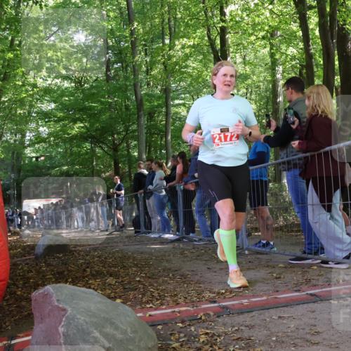 28.09.2025 - 33. Volkslauf durch das schöne Alstertal Strokosch-Dieckow http://msf.ph/oto/8954157 28.09.2025 12:38:39 Ziel 2172 meine-sportfotos.de