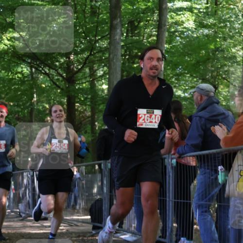 28.09.2025 - 33. Volkslauf durch das schöne Alstertal Strokosch-Dieckow http://msf.ph/oto/8954205 28.09.2025 12:39:04 Ziel 2316, 2353, 2554, 2640 meine-sportfotos.de