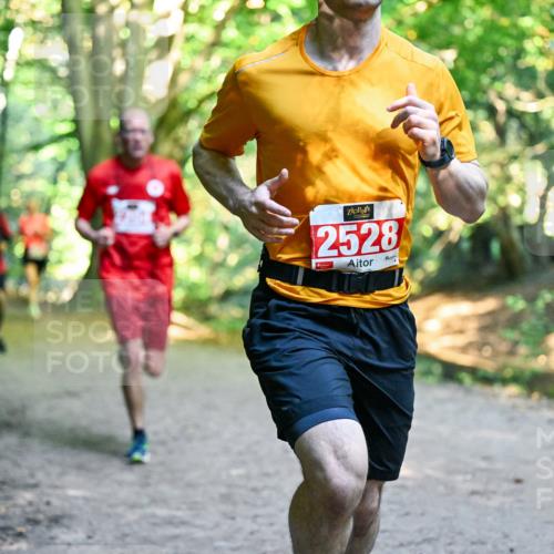 28.09.2025 - 33. Volkslauf durch das schöne Alstertal Dr. Thomas Lammeyer http://msf.ph/oto/8954265 28.09.2025 10:38:15 Laufen 2528 meine-sportfotos.de
