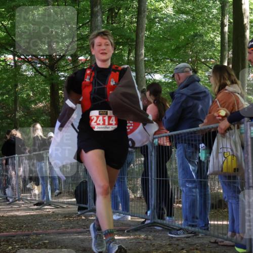 28.09.2025 - 33. Volkslauf durch das schöne Alstertal Strokosch-Dieckow http://msf.ph/oto/8954329 28.09.2025 12:40:24 Ziel 1120, 2414 meine-sportfotos.de