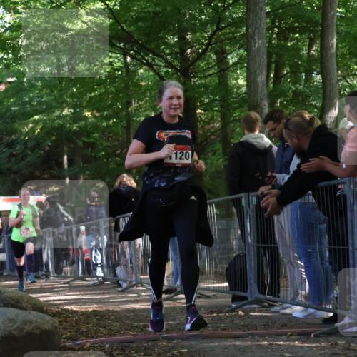 28.09.2025 - 33. Volkslauf durch das schöne Alstertal Strokosch-Dieckow http://msf.ph/oto/8954337 28.09.2025 12:40:32 Ziel 1120, 2369, 2545 meine-sportfotos.de