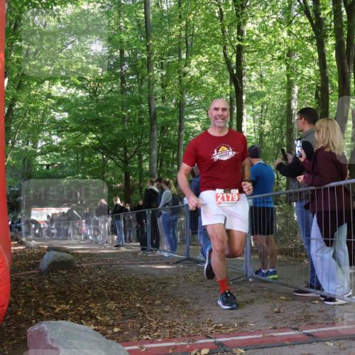 28.09.2025 - 33. Volkslauf durch das schöne Alstertal Strokosch-Dieckow http://msf.ph/oto/8954448 28.09.2025 12:41:14 Ziel 2179 meine-sportfotos.de