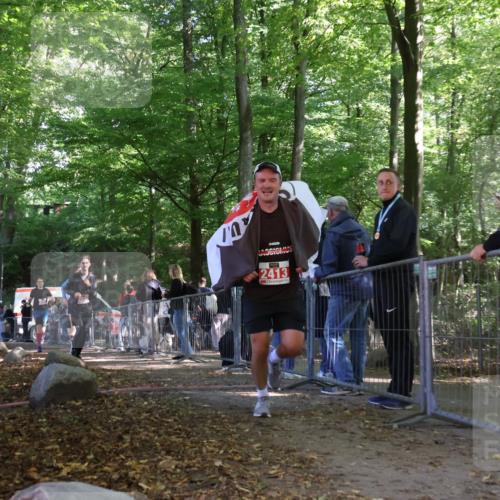 28.09.2025 - 33. Volkslauf durch das schöne Alstertal Strokosch-Dieckow http://msf.ph/oto/8954529 28.09.2025 12:42:45 Ziel 2182, 2326, 2413, 2561, 2562 meine-sportfotos.de