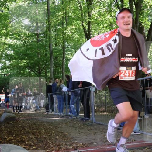 28.09.2025 - 33. Volkslauf durch das schöne Alstertal Strokosch-Dieckow http://msf.ph/oto/8954546 28.09.2025 12:42:46 Ziel 2182, 2326, 2413, 2561, 2562 meine-sportfotos.de