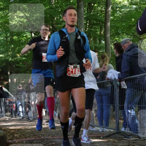 28.09.2025 - 33. Volkslauf durch das schöne Alstertal Strokosch-Dieckow http://msf.ph/oto/8954575 28.09.2025 12:42:50 Ziel 2182, 2561, 2562 meine-sportfotos.de
