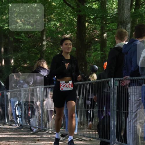 28.09.2025 - 33. Volkslauf durch das schöne Alstertal Strokosch-Dieckow http://msf.ph/oto/8954654 28.09.2025 12:43:17 Ziel 2257 meine-sportfotos.de