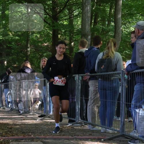 28.09.2025 - 33. Volkslauf durch das schöne Alstertal Strokosch-Dieckow http://msf.ph/oto/8954661 28.09.2025 12:43:17 Ziel 2257 meine-sportfotos.de