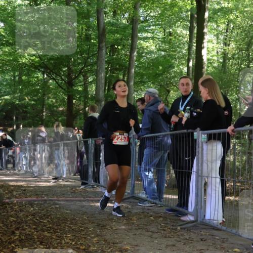 28.09.2025 - 33. Volkslauf durch das schöne Alstertal Strokosch-Dieckow http://msf.ph/oto/8954682 28.09.2025 12:43:18 Ziel 2257 meine-sportfotos.de