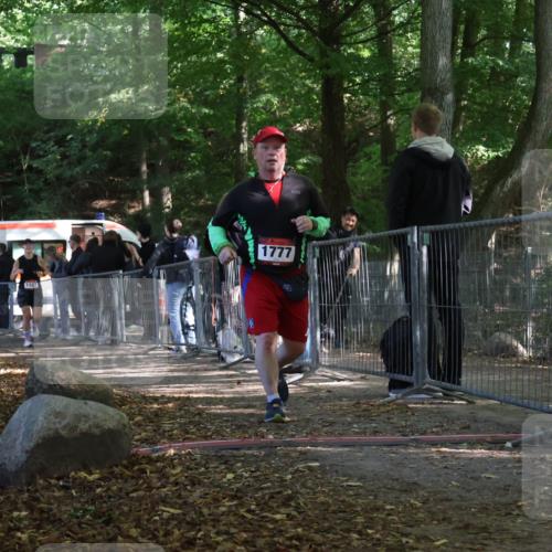 28.09.2025 - 33. Volkslauf durch das schöne Alstertal Strokosch-Dieckow http://msf.ph/oto/8954928 28.09.2025 12:44:47 Ziel 1107, 1777 meine-sportfotos.de