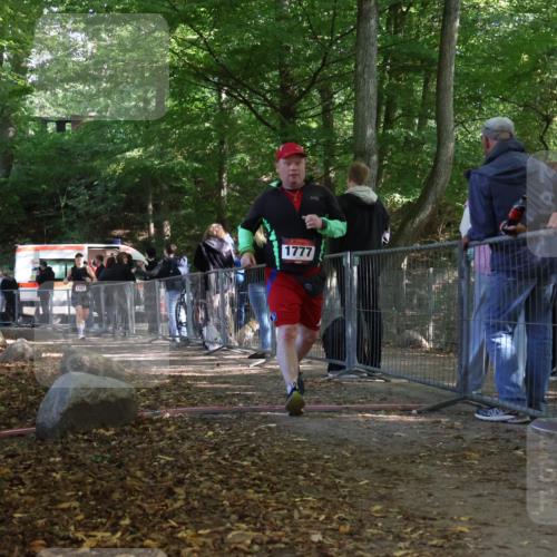 28.09.2025 - 33. Volkslauf durch das schöne Alstertal Strokosch-Dieckow http://msf.ph/oto/8954936 28.09.2025 12:44:48 Ziel 1107, 1777 meine-sportfotos.de