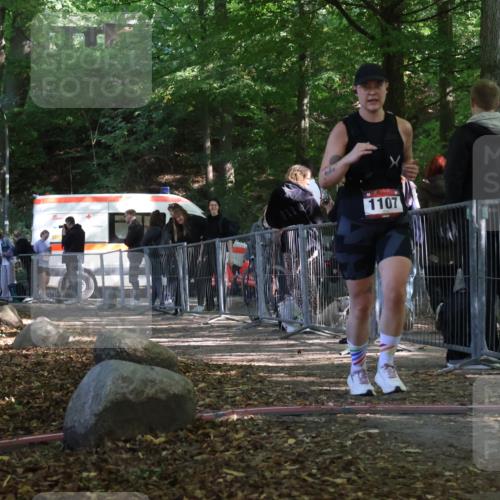 28.09.2025 - 33. Volkslauf durch das schöne Alstertal Strokosch-Dieckow http://msf.ph/oto/8954999 28.09.2025 12:44:54 Ziel 1107 meine-sportfotos.de