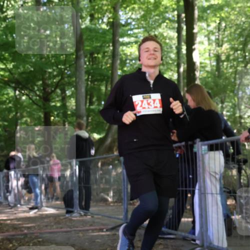 28.09.2025 - 33. Volkslauf durch das schöne Alstertal Strokosch-Dieckow http://msf.ph/oto/8955063 28.09.2025 12:45:36 Ziel 2434 meine-sportfotos.de