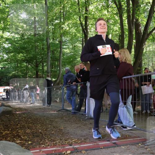 28.09.2025 - 33. Volkslauf durch das schöne Alstertal Strokosch-Dieckow http://msf.ph/oto/8955072 28.09.2025 12:45:37 Ziel  meine-sportfotos.de