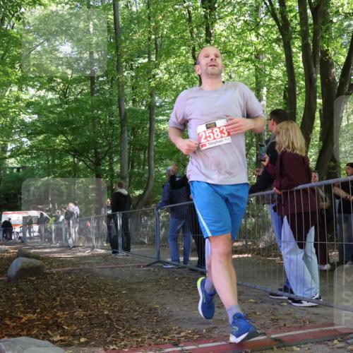 28.09.2025 - 33. Volkslauf durch das schöne Alstertal Strokosch-Dieckow http://msf.ph/oto/8955442 28.09.2025 12:47:07 Ziel  meine-sportfotos.de