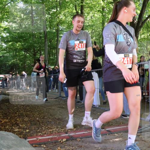 28.09.2025 - 33. Volkslauf durch das schöne Alstertal Strokosch-Dieckow http://msf.ph/oto/8955759 28.09.2025 12:47:52 Ziel 2100, 2244 meine-sportfotos.de