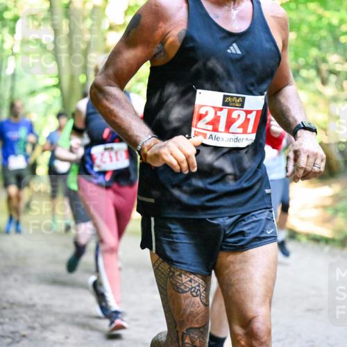 28.09.2025 - 33. Volkslauf durch das schöne Alstertal Dr. Thomas Lammeyer http://msf.ph/oto/8955827 28.09.2025 10:42:50 Laufen 2410, 2121 meine-sportfotos.de