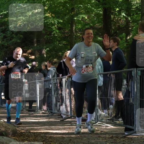 28.09.2025 - 33. Volkslauf durch das schöne Alstertal Strokosch-Dieckow http://msf.ph/oto/8955893 28.09.2025 12:49:28 Ziel 1756, 2301, 2650 meine-sportfotos.de