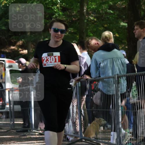 28.09.2025 - 33. Volkslauf durch das schöne Alstertal Strokosch-Dieckow http://msf.ph/oto/8955989 28.09.2025 12:49:32 Ziel 1756, 2301 meine-sportfotos.de