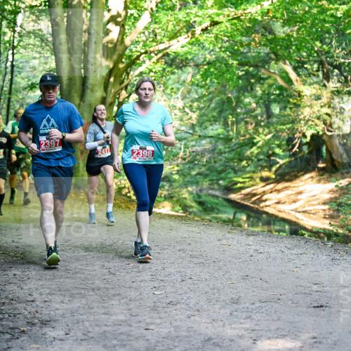 28.09.2025 - 33. Volkslauf durch das schöne Alstertal Dr. Thomas Lammeyer http://msf.ph/oto/8956214 28.09.2025 10:44:08 Laufen 2397, 2417, 2398 meine-sportfotos.de
