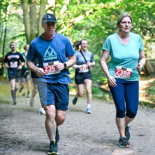 28.09.2025 - 33. Volkslauf durch das schöne Alstertal Dr. Thomas Lammeyer http://msf.ph/oto/8956230 28.09.2025 10:44:09 Laufen 239, 2398 meine-sportfotos.de