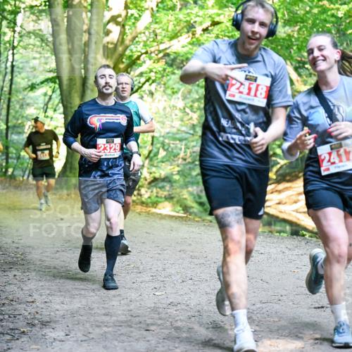 28.09.2025 - 33. Volkslauf durch das schöne Alstertal Dr. Thomas Lammeyer http://msf.ph/oto/8956240 28.09.2025 10:44:11 Laufen 2418, 2329, 2417 meine-sportfotos.de