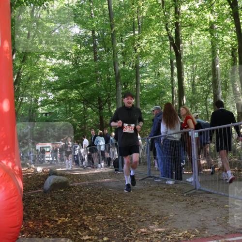 28.09.2025 - 33. Volkslauf durch das schöne Alstertal Strokosch-Dieckow http://msf.ph/oto/8956289 28.09.2025 12:51:27 Ziel 2488, 2642 meine-sportfotos.de