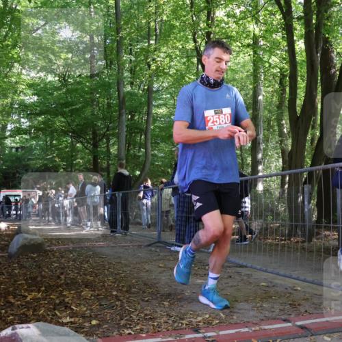 28.09.2025 - 33. Volkslauf durch das schöne Alstertal Strokosch-Dieckow http://msf.ph/oto/8956426 28.09.2025 12:51:55 Ziel 2580 meine-sportfotos.de