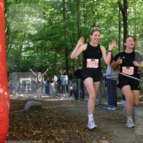 28.09.2025 - 33. Volkslauf durch das schöne Alstertal Strokosch-Dieckow http://msf.ph/oto/8956488 28.09.2025 12:52:15 Ziel 2037, 2249, 2440 meine-sportfotos.de