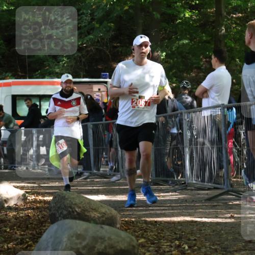 28.09.2025 - 33. Volkslauf durch das schöne Alstertal Strokosch-Dieckow http://msf.ph/oto/8956669 28.09.2025 12:53:08 Ziel 2067, 2510 meine-sportfotos.de