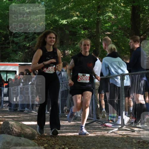 28.09.2025 - 33. Volkslauf durch das schöne Alstertal Strokosch-Dieckow http://msf.ph/oto/8956747 28.09.2025 12:54:25 Ziel 2009 meine-sportfotos.de