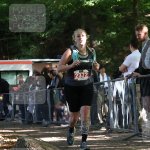 28.09.2025 - 33. Volkslauf durch das schöne Alstertal Strokosch-Dieckow http://msf.ph/oto/8956770 28.09.2025 12:54:44 Ziel 2372 meine-sportfotos.de