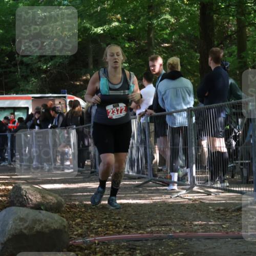 28.09.2025 - 33. Volkslauf durch das schöne Alstertal Strokosch-Dieckow http://msf.ph/oto/8956773 28.09.2025 12:54:45 Ziel 2372 meine-sportfotos.de