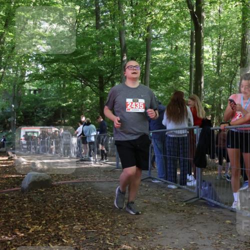 28.09.2025 - 33. Volkslauf durch das schöne Alstertal Strokosch-Dieckow http://msf.ph/oto/8956808 28.09.2025 12:55:00 Ziel 2059, 2060, 2435 meine-sportfotos.de