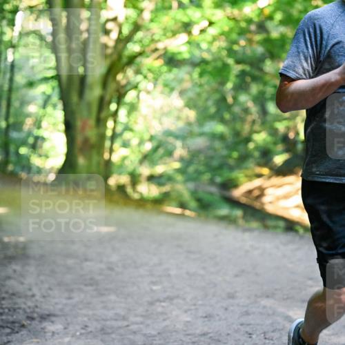 28.09.2025 - 33. Volkslauf durch das schöne Alstertal Dr. Thomas Lammeyer http://msf.ph/oto/8956867 28.09.2025 10:46:15 Laufen 2435 meine-sportfotos.de