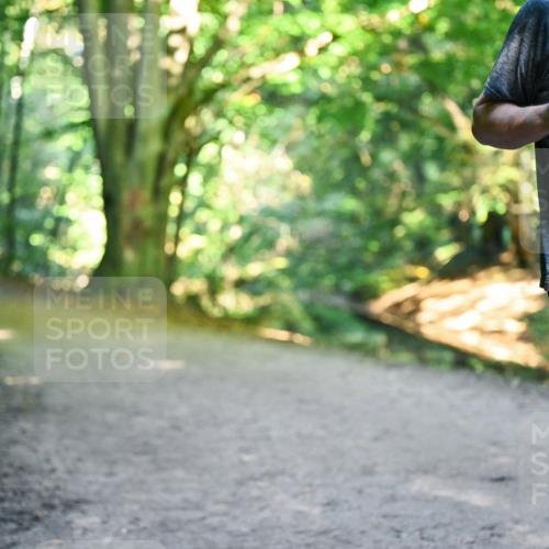 28.09.2025 - 33. Volkslauf durch das schöne Alstertal Dr. Thomas Lammeyer http://msf.ph/oto/8956868 28.09.2025 10:46:15 Laufen 243 meine-sportfotos.de