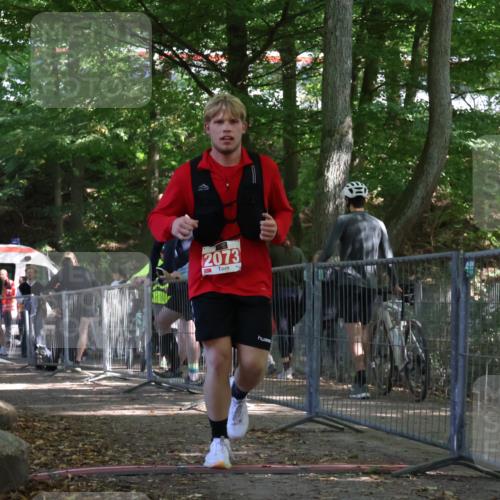 28.09.2025 - 33. Volkslauf durch das schöne Alstertal Strokosch-Dieckow http://msf.ph/oto/8956967 28.09.2025 12:59:13 Ziel 2073 meine-sportfotos.de