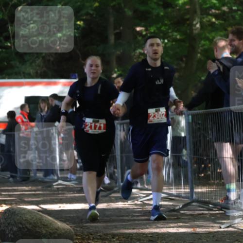28.09.2025 - 33. Volkslauf durch das schöne Alstertal Strokosch-Dieckow http://msf.ph/oto/8956986 28.09.2025 12:59:43 Ziel 2171, 2302 meine-sportfotos.de