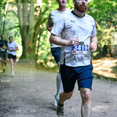 28.09.2025 - 33. Volkslauf durch das schöne Alstertal Dr. Thomas Lammeyer http://msf.ph/oto/8957007 28.09.2025 10:46:43 Laufen 3419 meine-sportfotos.de
