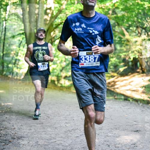28.09.2025 - 33. Volkslauf durch das schöne Alstertal Dr. Thomas Lammeyer http://msf.ph/oto/8957033 28.09.2025 10:46:46 Laufen 3387 meine-sportfotos.de
