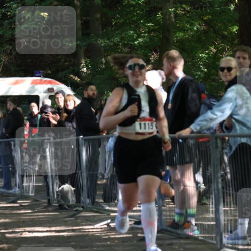 28.09.2025 - 33. Volkslauf durch das schöne Alstertal Strokosch-Dieckow http://msf.ph/oto/8957125 28.09.2025 13:01:53 Ziel 1115 meine-sportfotos.de