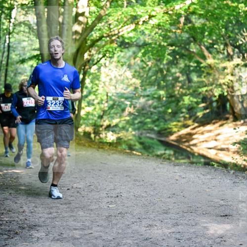 28.09.2025 - 33. Volkslauf durch das schöne Alstertal Dr. Thomas Lammeyer http://msf.ph/oto/8957219 28.09.2025 10:47:35 Laufen 3232 meine-sportfotos.de