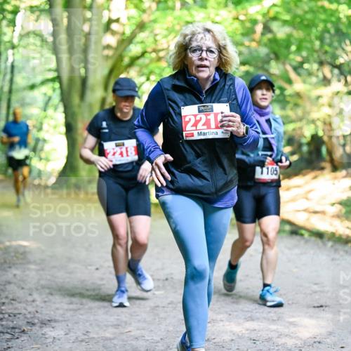 28.09.2025 - 33. Volkslauf durch das schöne Alstertal Dr. Thomas Lammeyer http://msf.ph/oto/8957249 28.09.2025 10:47:38 Laufen 2218, 2219, 105 meine-sportfotos.de