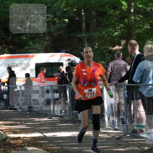 28.09.2025 - 33. Volkslauf durch das schöne Alstertal Strokosch-Dieckow http://msf.ph/oto/8957365 28.09.2025 13:02:27 Ziel 2278 meine-sportfotos.de