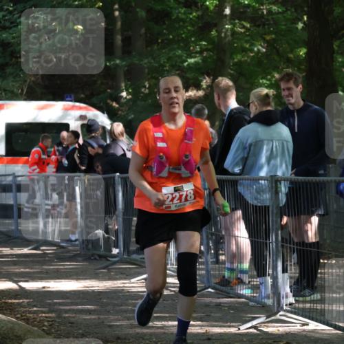 28.09.2025 - 33. Volkslauf durch das schöne Alstertal Strokosch-Dieckow http://msf.ph/oto/8957372 28.09.2025 13:02:28 Ziel 2278 meine-sportfotos.de