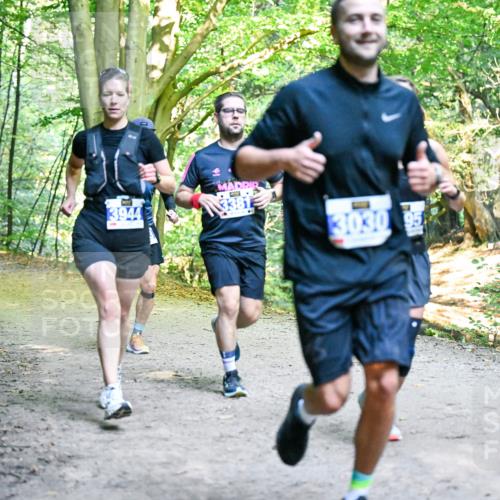 28.09.2025 - 33. Volkslauf durch das schöne Alstertal Dr. Thomas Lammeyer http://msf.ph/oto/8957416 28.09.2025 10:48:19 Laufen 3944, 3030, 95 meine-sportfotos.de