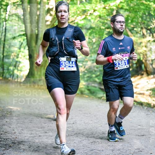 28.09.2025 - 33. Volkslauf durch das schöne Alstertal Dr. Thomas Lammeyer http://msf.ph/oto/8957422 28.09.2025 10:48:20 Laufen 3944, 3381 meine-sportfotos.de