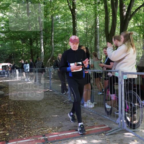 28.09.2025 - 33. Volkslauf durch das schöne Alstertal Strokosch-Dieckow http://msf.ph/oto/8957434 28.09.2025 13:03:06 Ziel  meine-sportfotos.de