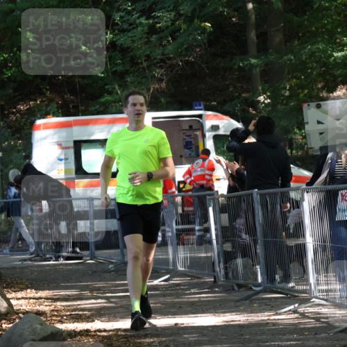 28.09.2025 - 33. Volkslauf durch das schöne Alstertal Strokosch-Dieckow http://msf.ph/oto/8957458 28.09.2025 13:03:16 Ziel  meine-sportfotos.de