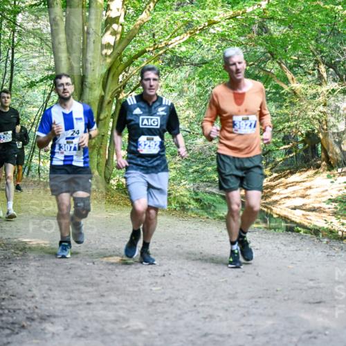 28.09.2025 - 33. Volkslauf durch das schöne Alstertal Dr. Thomas Lammeyer http://msf.ph/oto/8957468 28.09.2025 10:48:28 Laufen 3187, 3309, 24, 3071 meine-sportfotos.de