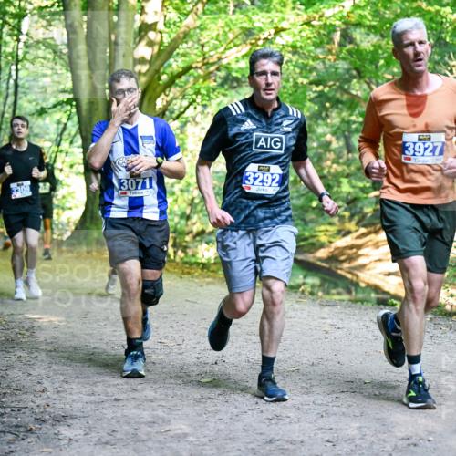 28.09.2025 - 33. Volkslauf durch das schöne Alstertal Dr. Thomas Lammeyer http://msf.ph/oto/8957473 28.09.2025 10:48:28 Laufen 3309, 3071, 3292, 3927 meine-sportfotos.de